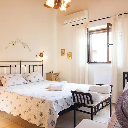 Stephanou Inn Agios Nikolaos (Mani)